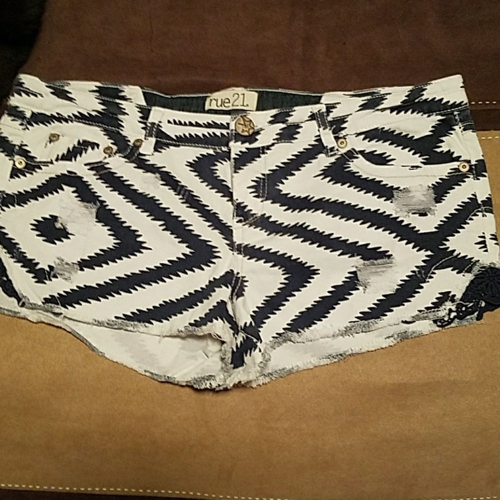 Rue 21 booty shorts